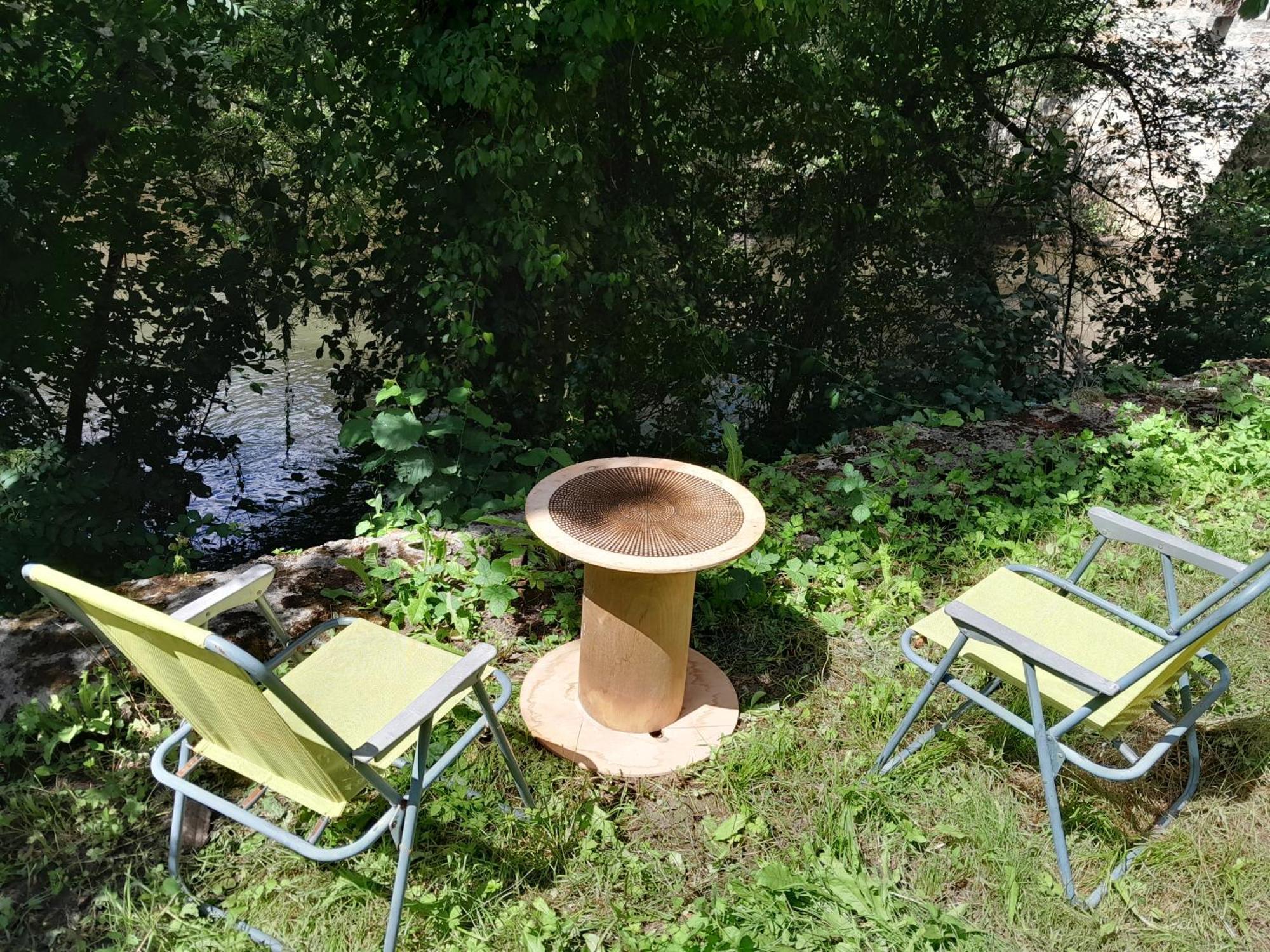 Appartement Privatif En Bord De Riviere Figeac Exterior foto